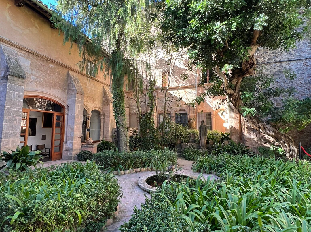 Palacio del Rei Sanc-法德摩萨必去景点