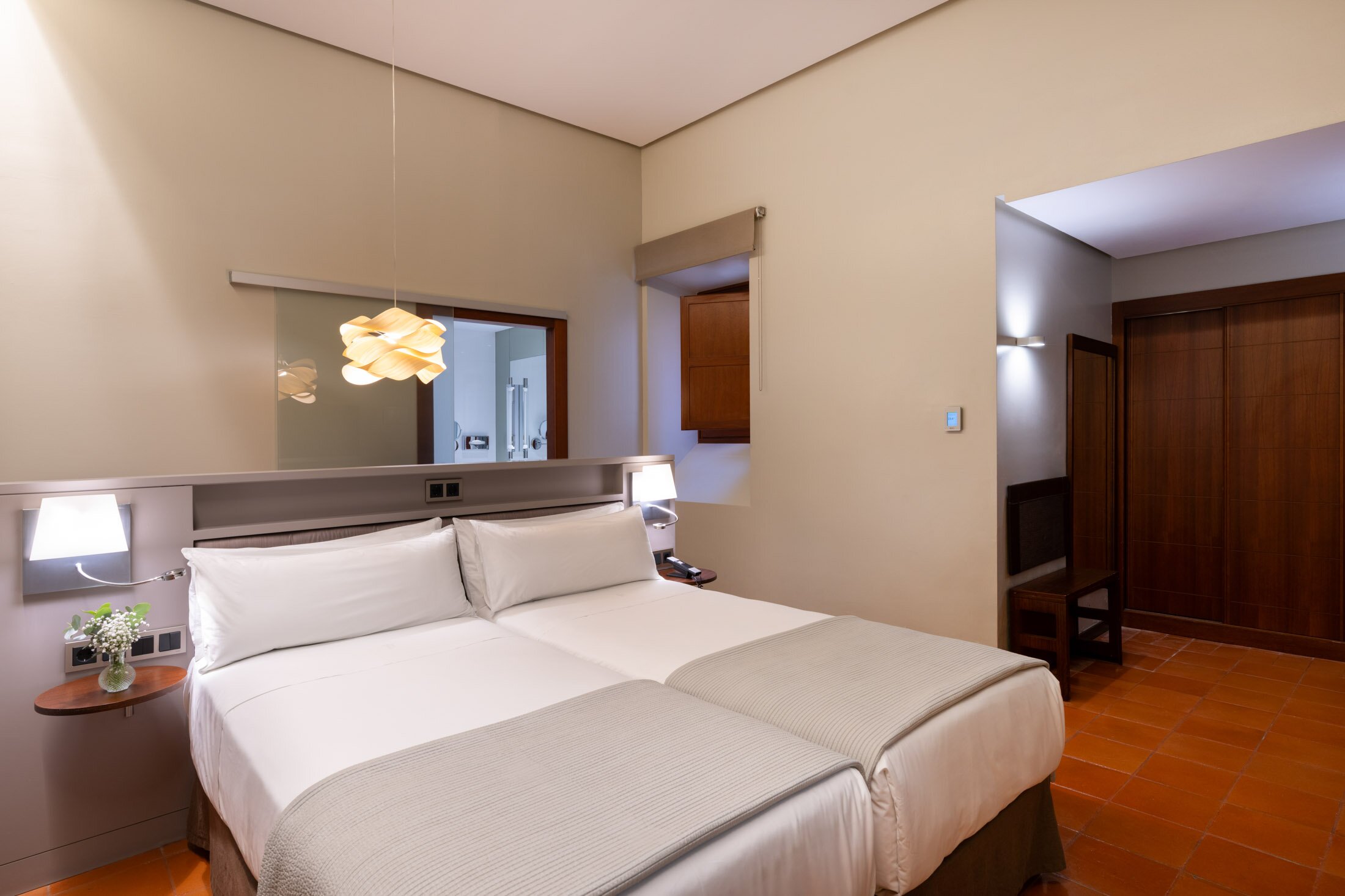 卡塞雷斯旅馆-客卧