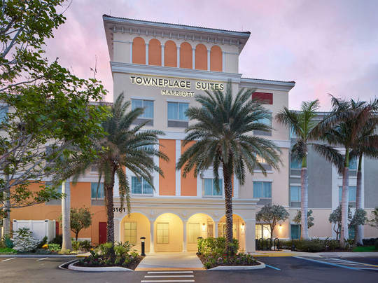 埃斯特罗酒店住宿-TownePlace Suites Fort Myers Estero