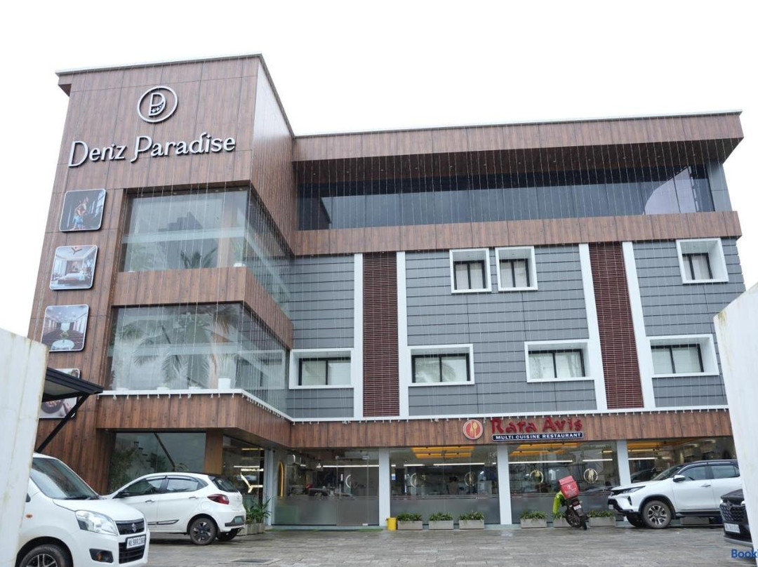 Denz Paradise Kelakam