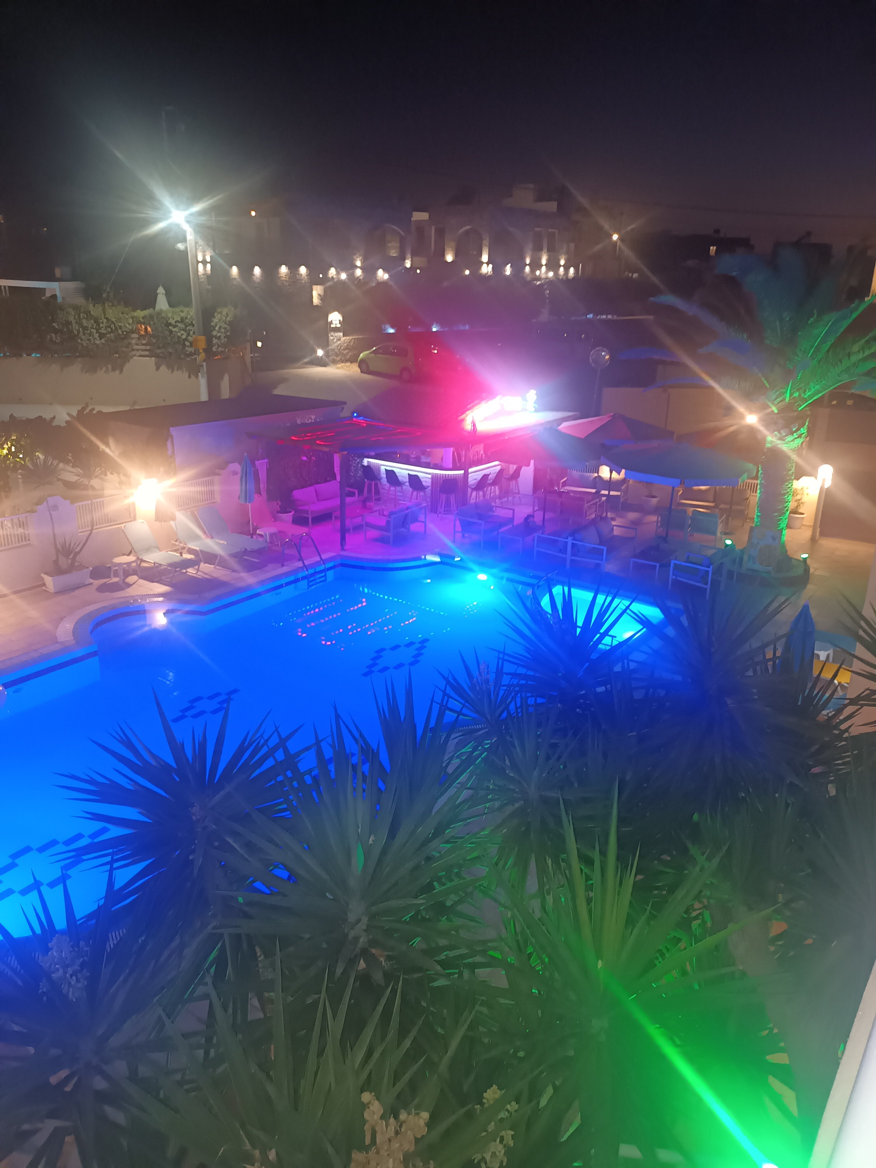 Cosmi Apartments-官方