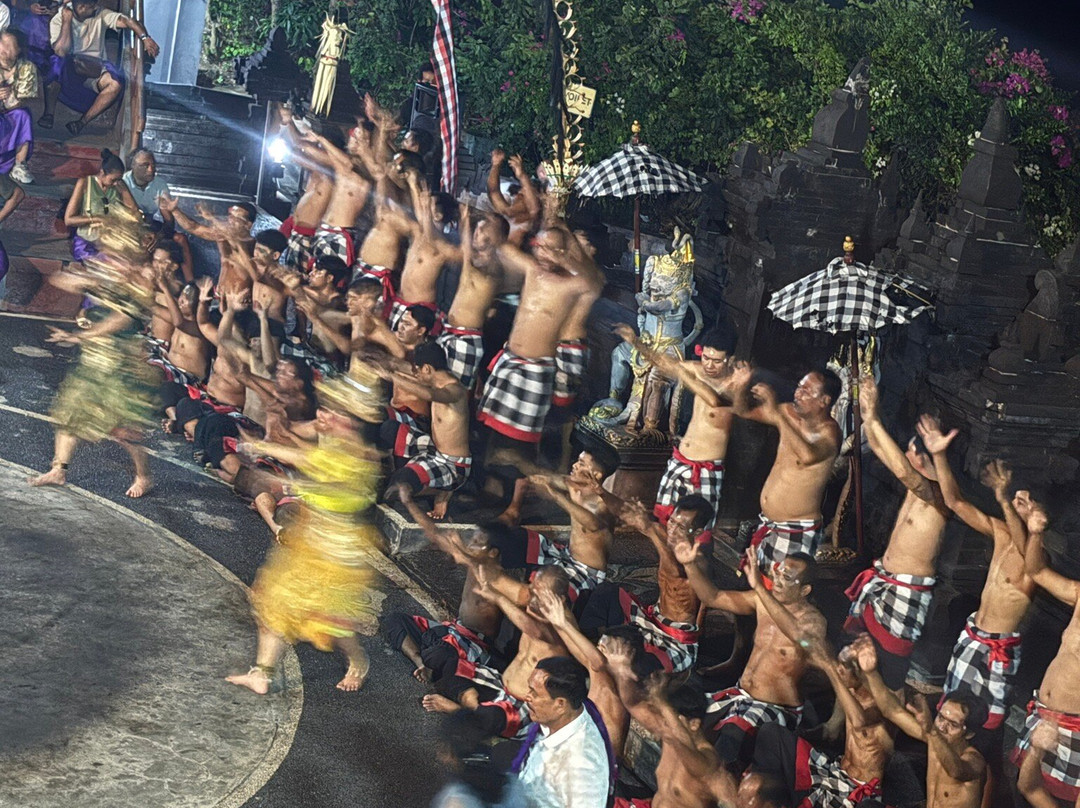 Kecak Fire & Trance Dance Pura Batu Karu-乌布必去景点
