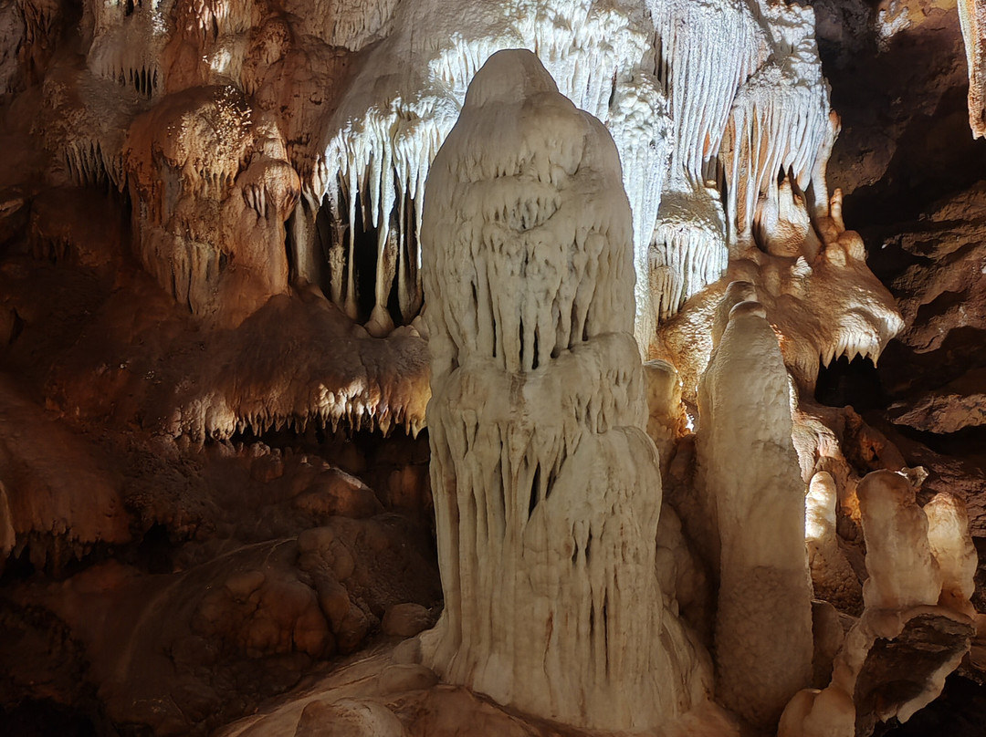 Cuevas del Águila-Arenas de San Pedro必去景点