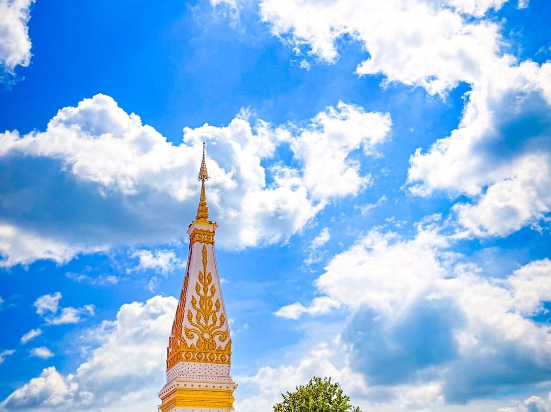 Wat That Noi Si Bun Rueang-达帕侬必去景点