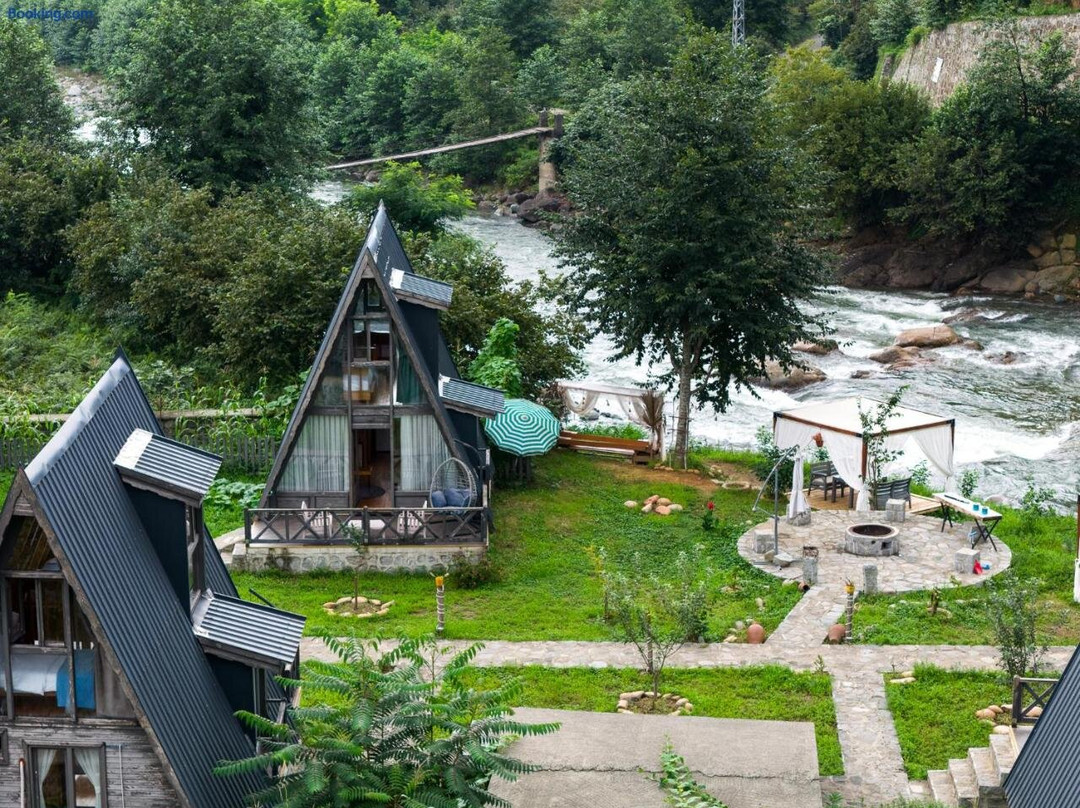 Yesil Dus Bungalov