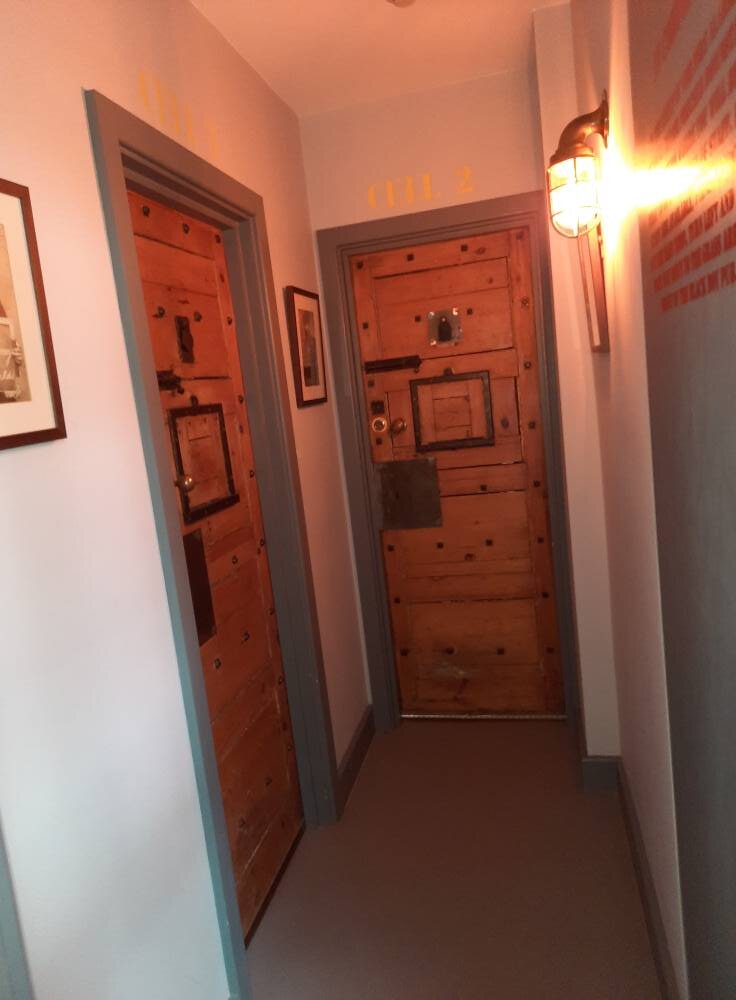 The Black Hole-官方