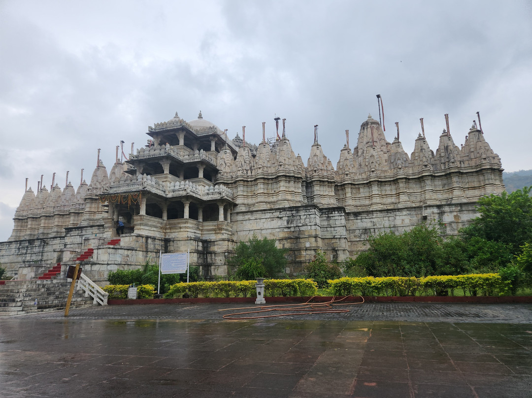 KRISHNA Tours & Taxi-乌代布尔必去景点