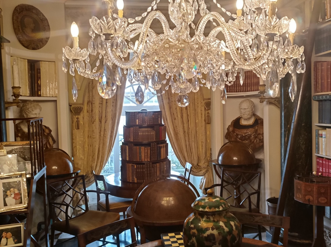 Casa E Collezione Laura-Ospedaletti必去景点