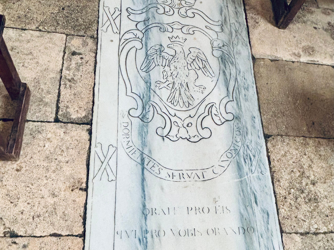 Paroisse de la Résurrection du Seigneur d’Ollières-Ollieres必去景点