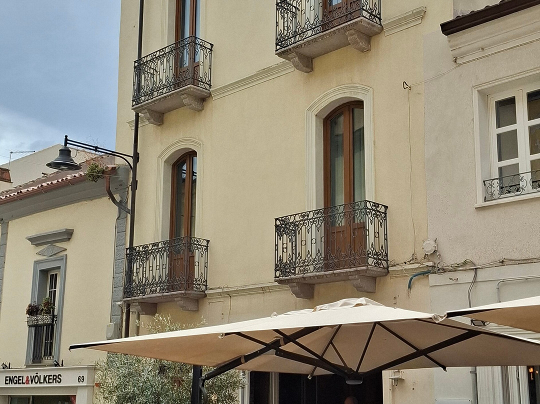 Corso Umberto I-奥尔比亚必去景点