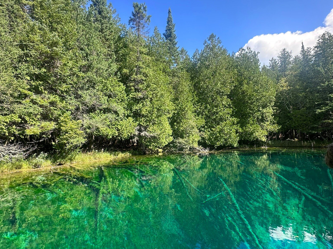 Kitch-Iti-Kipi-Manistique必去景点