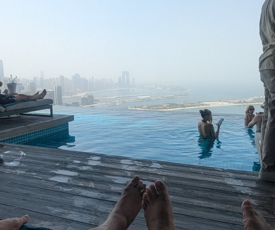 AURA SKYPOOL-迪拜必去景点