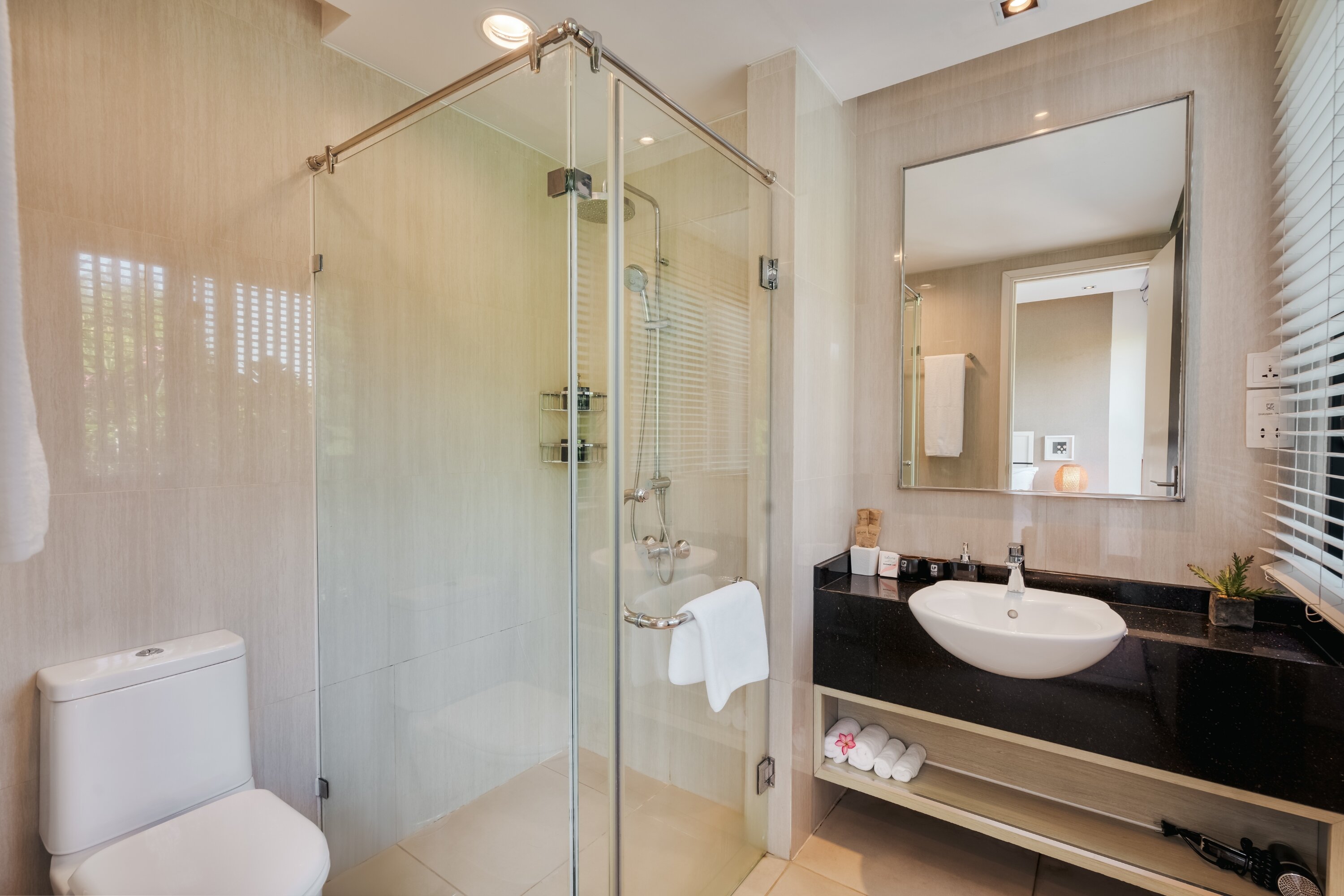 Laguna Lang Co-浴室