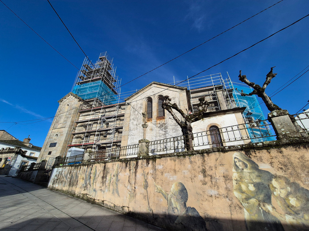 Iglesia Santa Marina de Sarria-萨里亚必去景点