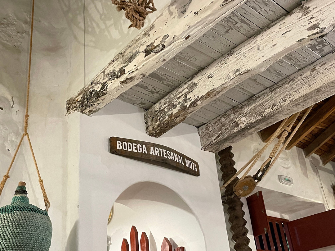 Wine Tours Lanzarote-卡门港必去景点