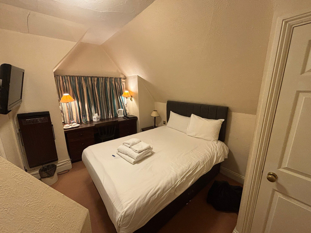 The Devils Punchbowl主图