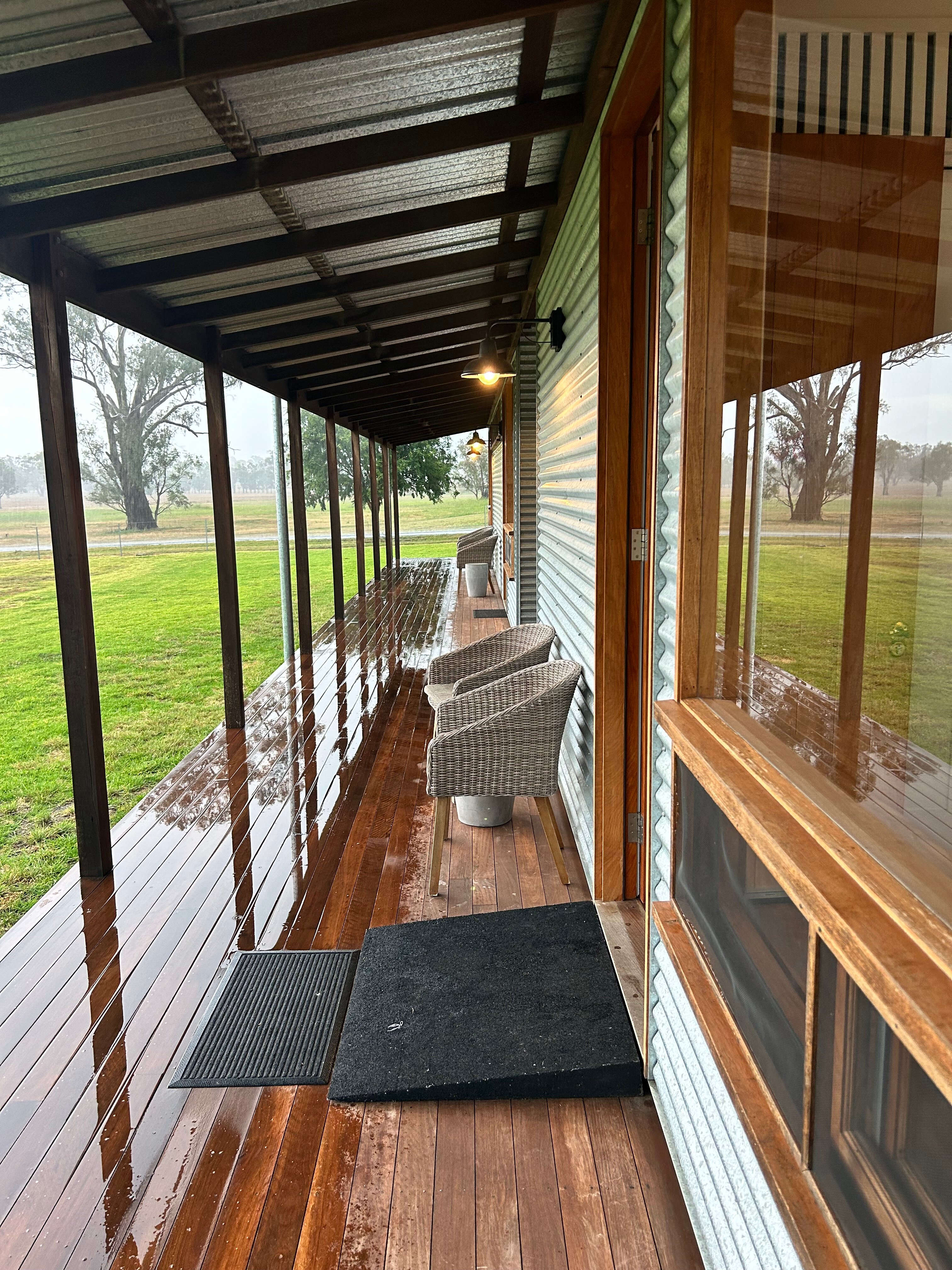 Goonoo Goonoo Station-官方