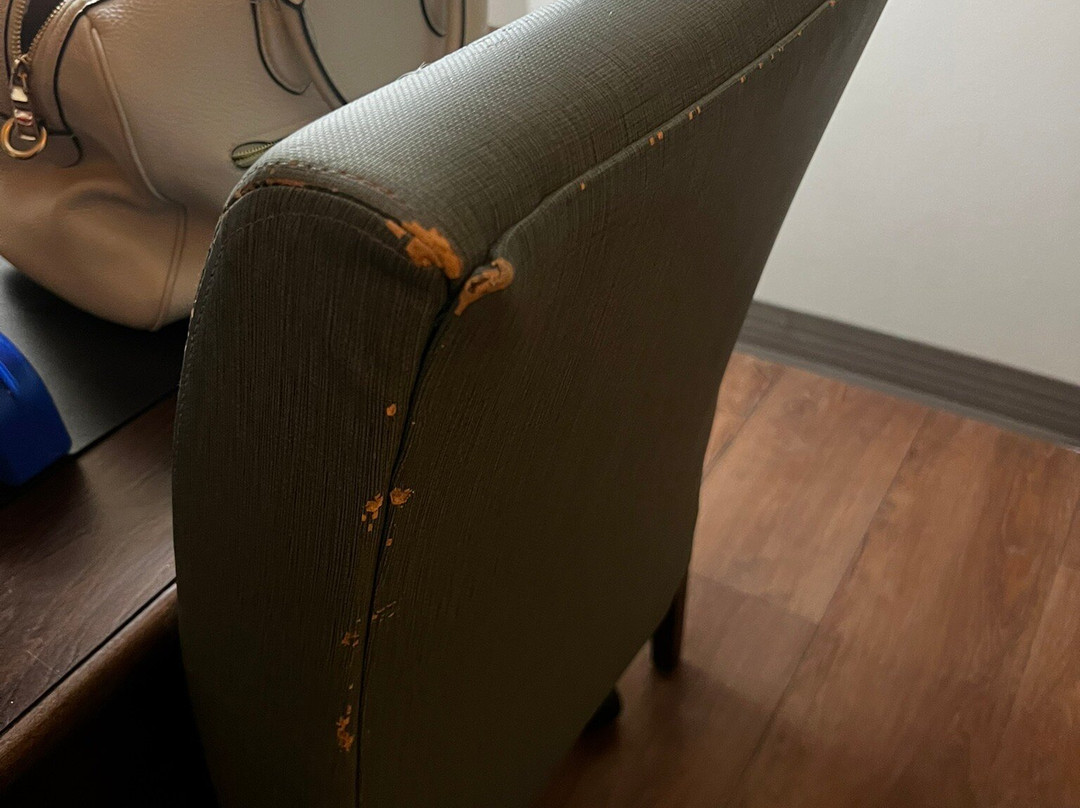 Chateau Saint Denis Hotel主图