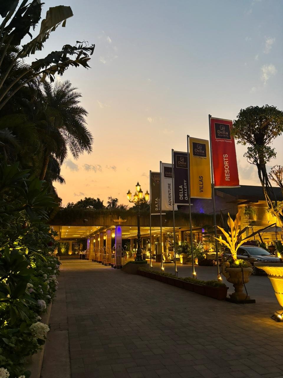 Della Resorts-官方