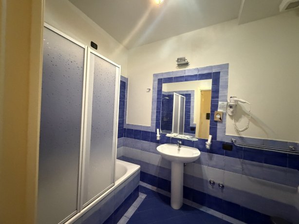 阿尔巴努欧瓦酒店-官方