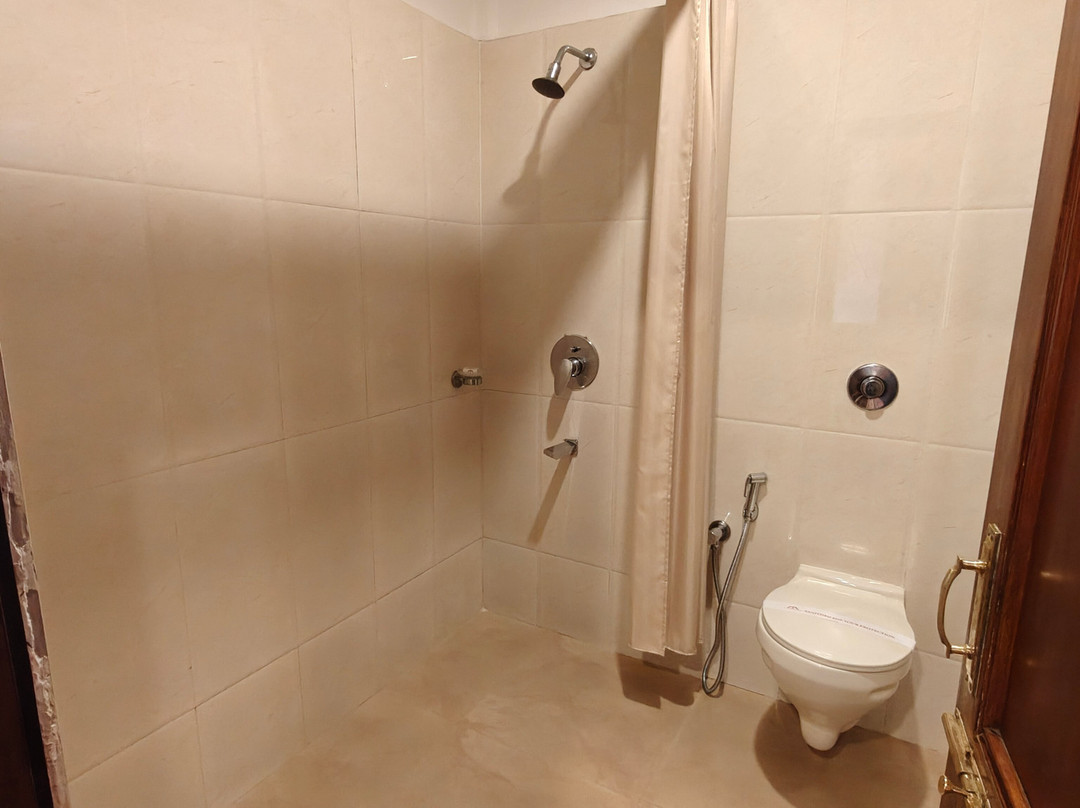 The Centre Point主图