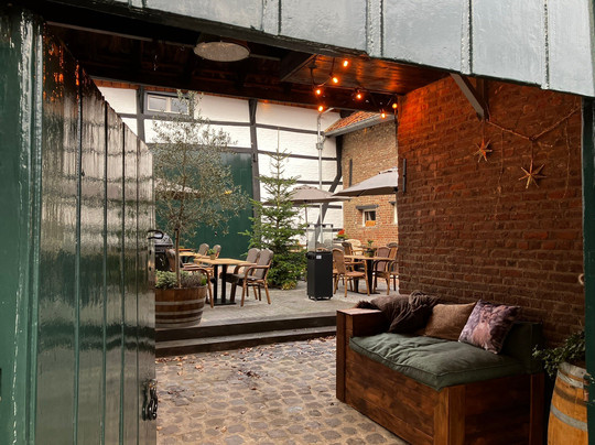 Pingerhoeve - Bar - Bistro - Small Hotel主图