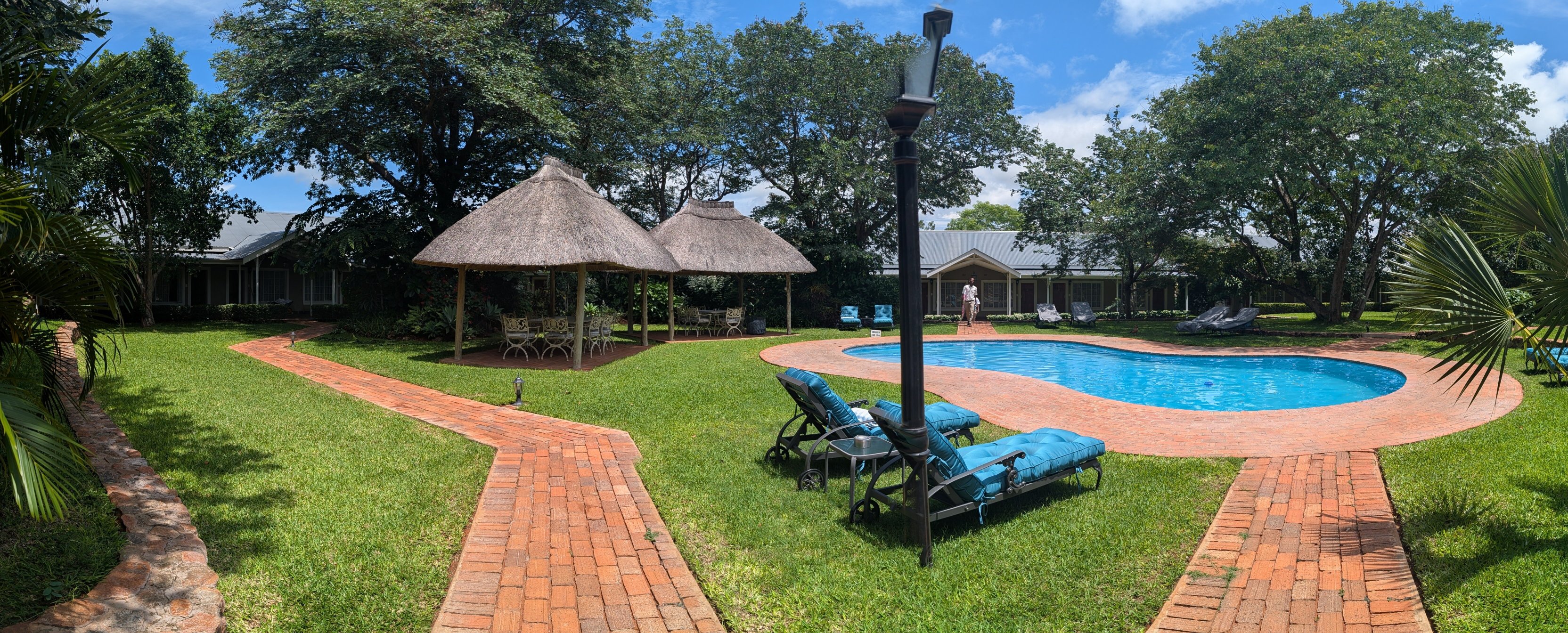 Pioneers Lodge-官方