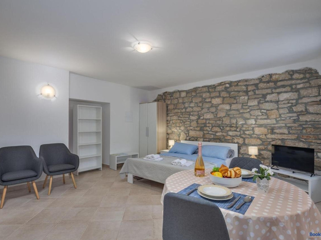 Iva Apartments