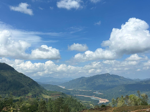 R&KTours-奴娃拉伊利雅必去景点