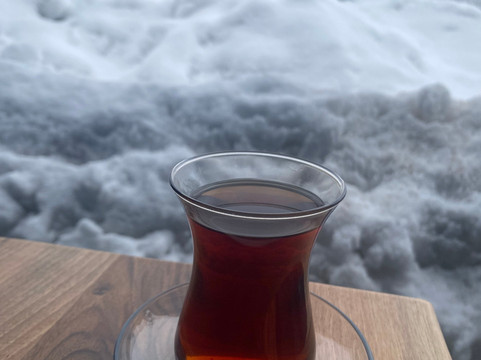 萨勒卡默什雪花山酒店主图