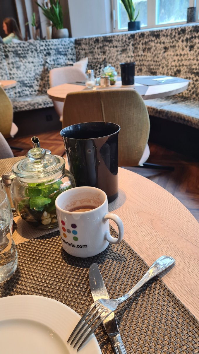 莱姆泰尔阿伦H+酒店-浴室