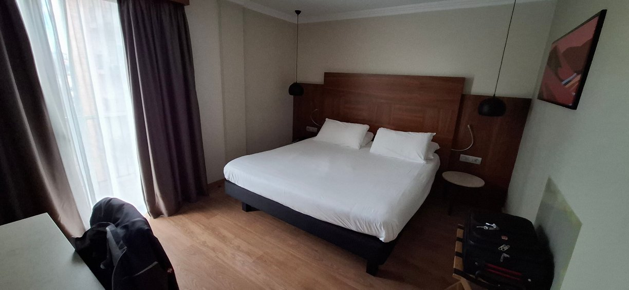 宜必思尚品费格拉斯隆达酒-客卧