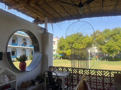 Eartham cafe pushkar