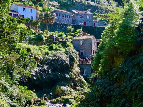 Parque Natural da Ribeira dos Caldeirões-Achada必去景点