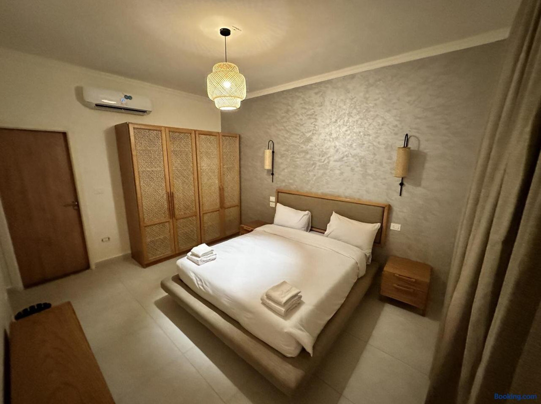 Ios Hotel & Village Extension