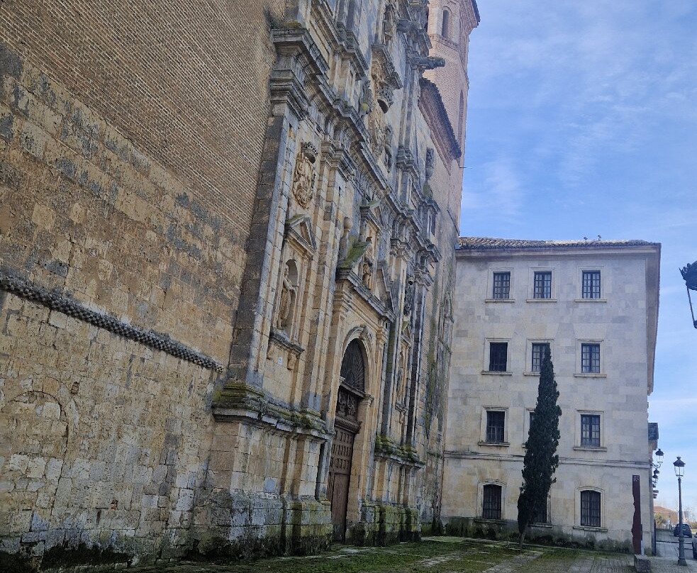 Monasterio San Zoilo-Carrion de los Condes必去景点