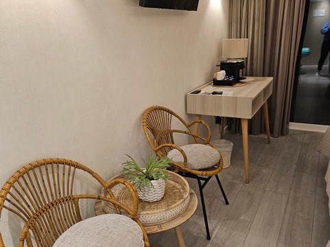 赫利俄斯酒店主图