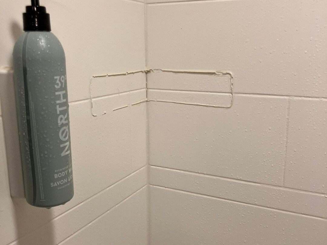 万怡纽瓦克自由国际机场酒店主图