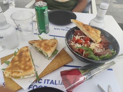 Conestreet by Borbone