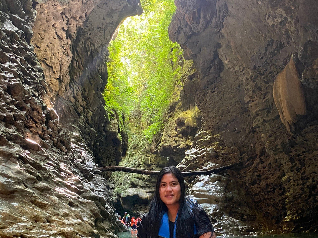 Blue Water Falls and Cave-Baggao必去景点