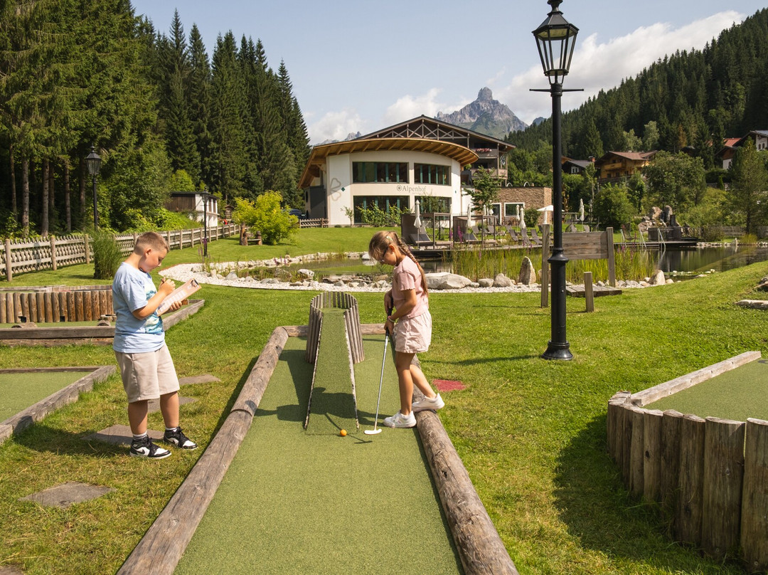 Alpen Minigolf-菲尔兹摩斯必去景点