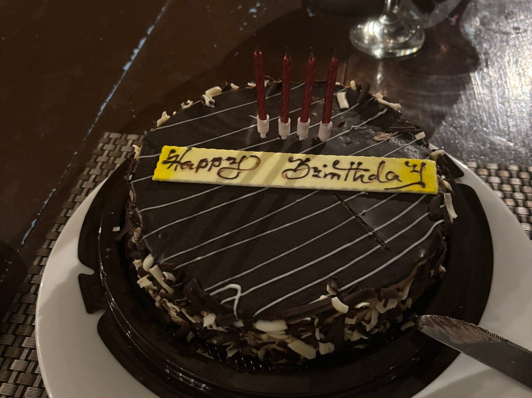 兰卡套房酒店主图