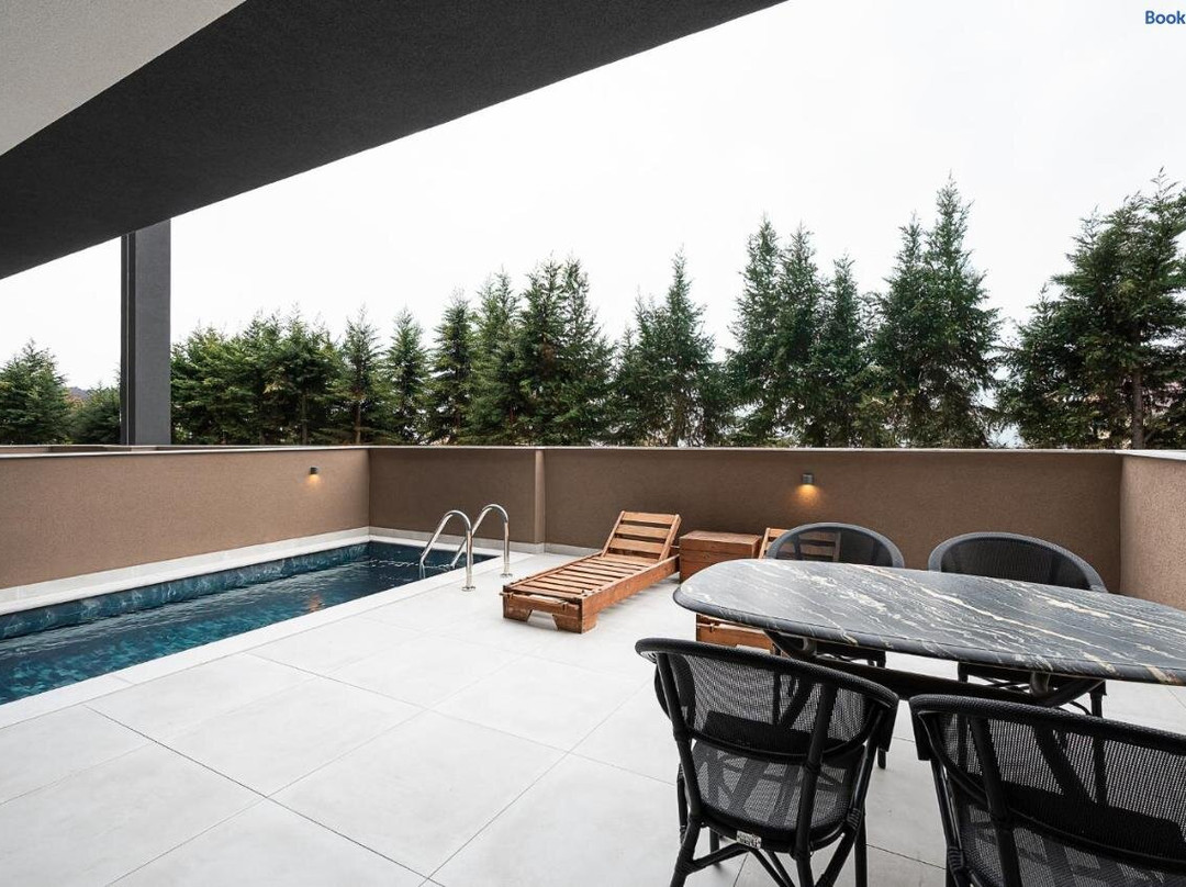 Olympiada Girni Suites