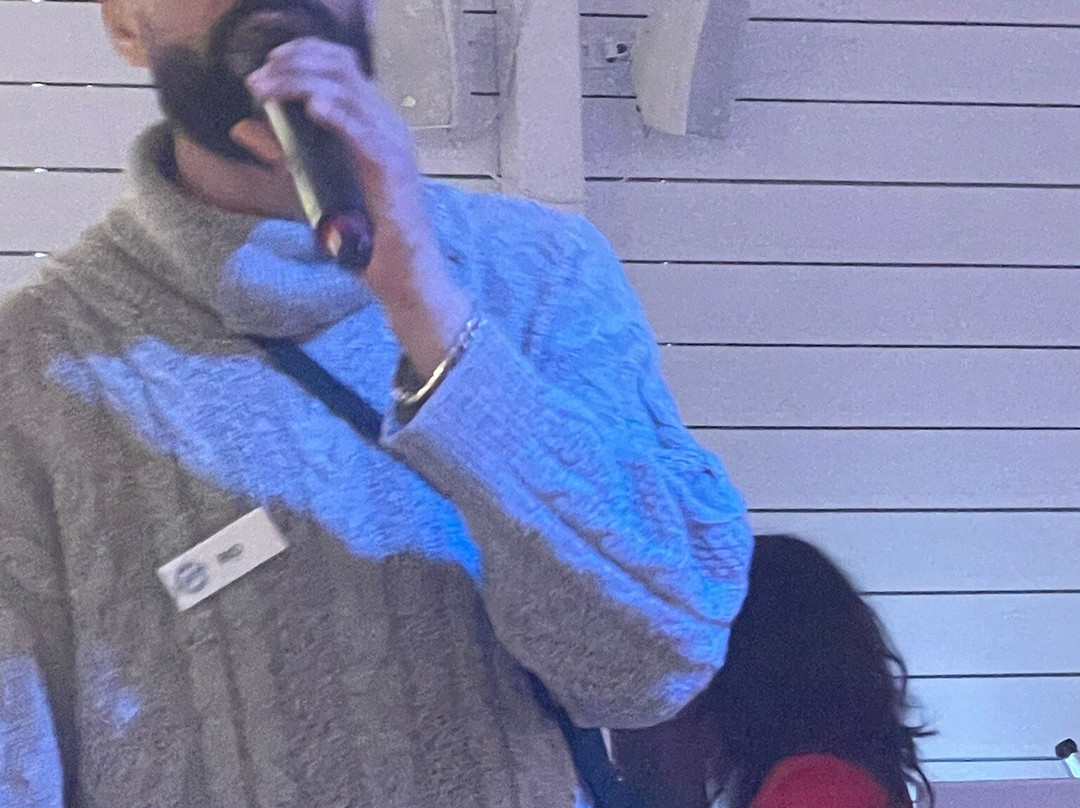 欧申尼斯帕克酒店主图