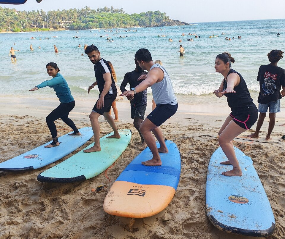 Hiriketiya Love Hiri Surf School-迪克韦勒必去景点