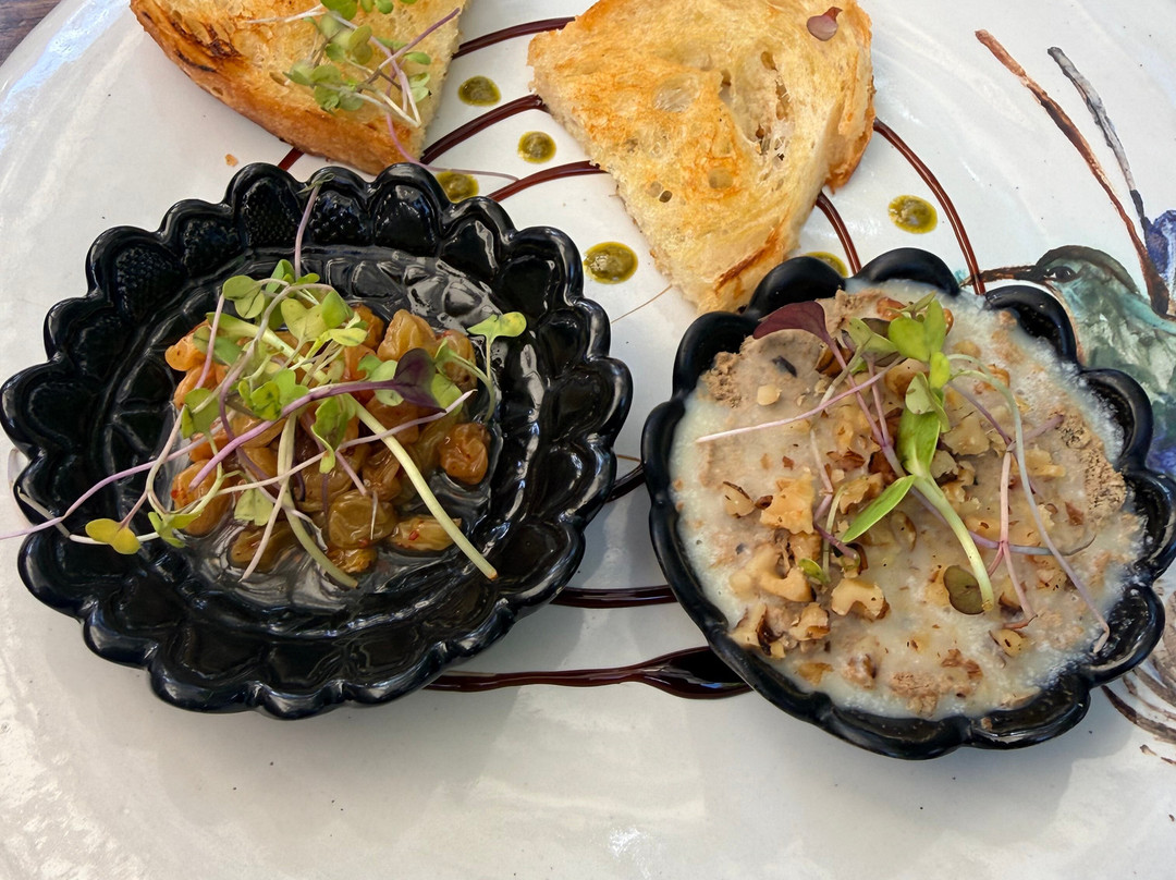 Doolshe Restaurant and Wine Bar