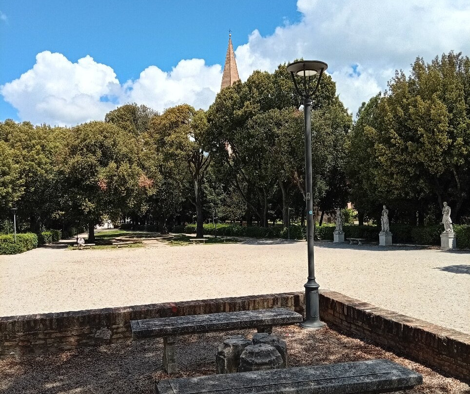 Giardini del Frontone-佩鲁贾必去景点