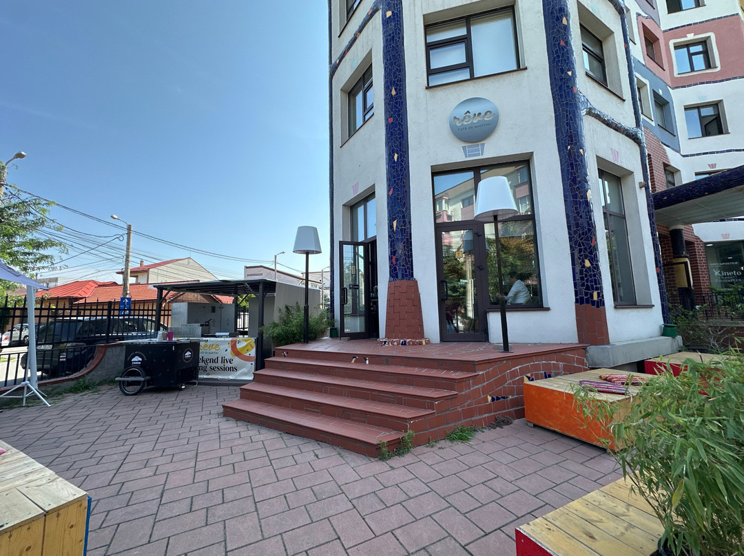 Reve - Cafe.de.Quartier