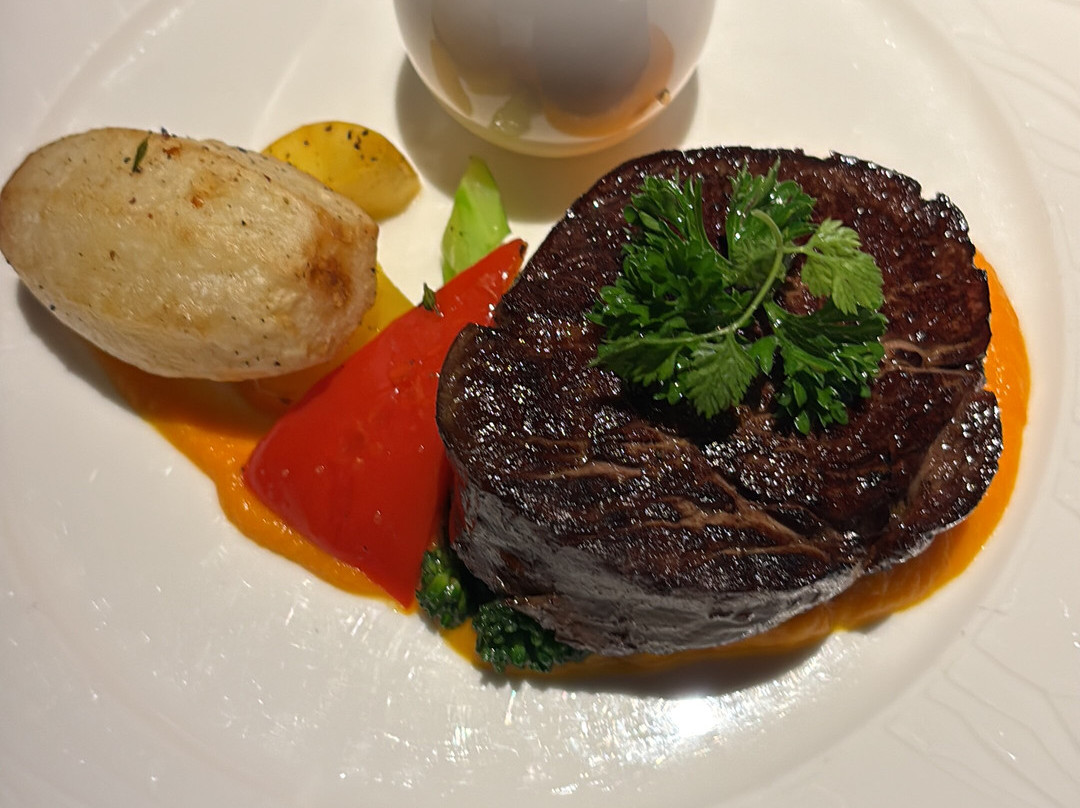 Qatar Airways Premium Lounge - Changi Airport-新加坡必去景点