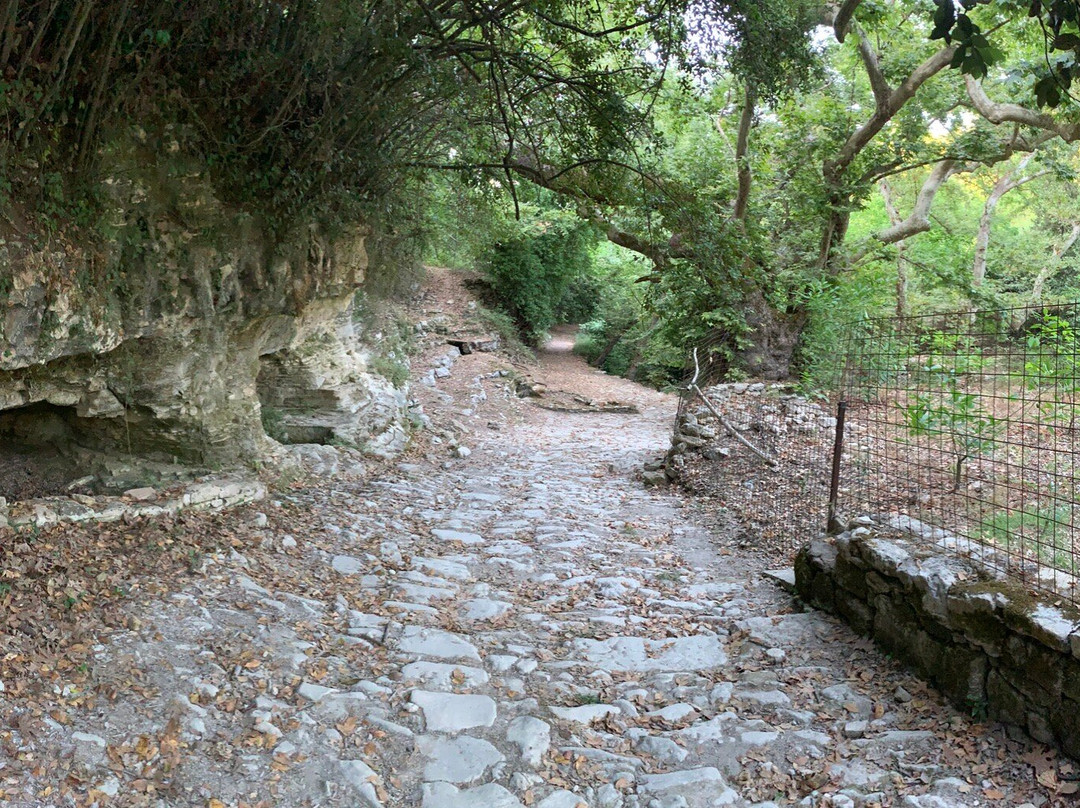Church of the Five Virgins-Argiroupoli必去景点